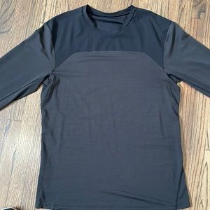 Men’s Lululemon Long Sleeve Shirt